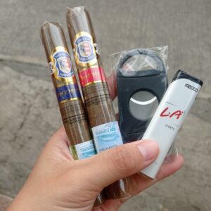Paket Cerutu Bohemian S4 & Bohemian S6 dan Cutter Lighter