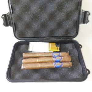Case Hitam + Korek + 3 pcs Cerutu Ramayana Senoritas
