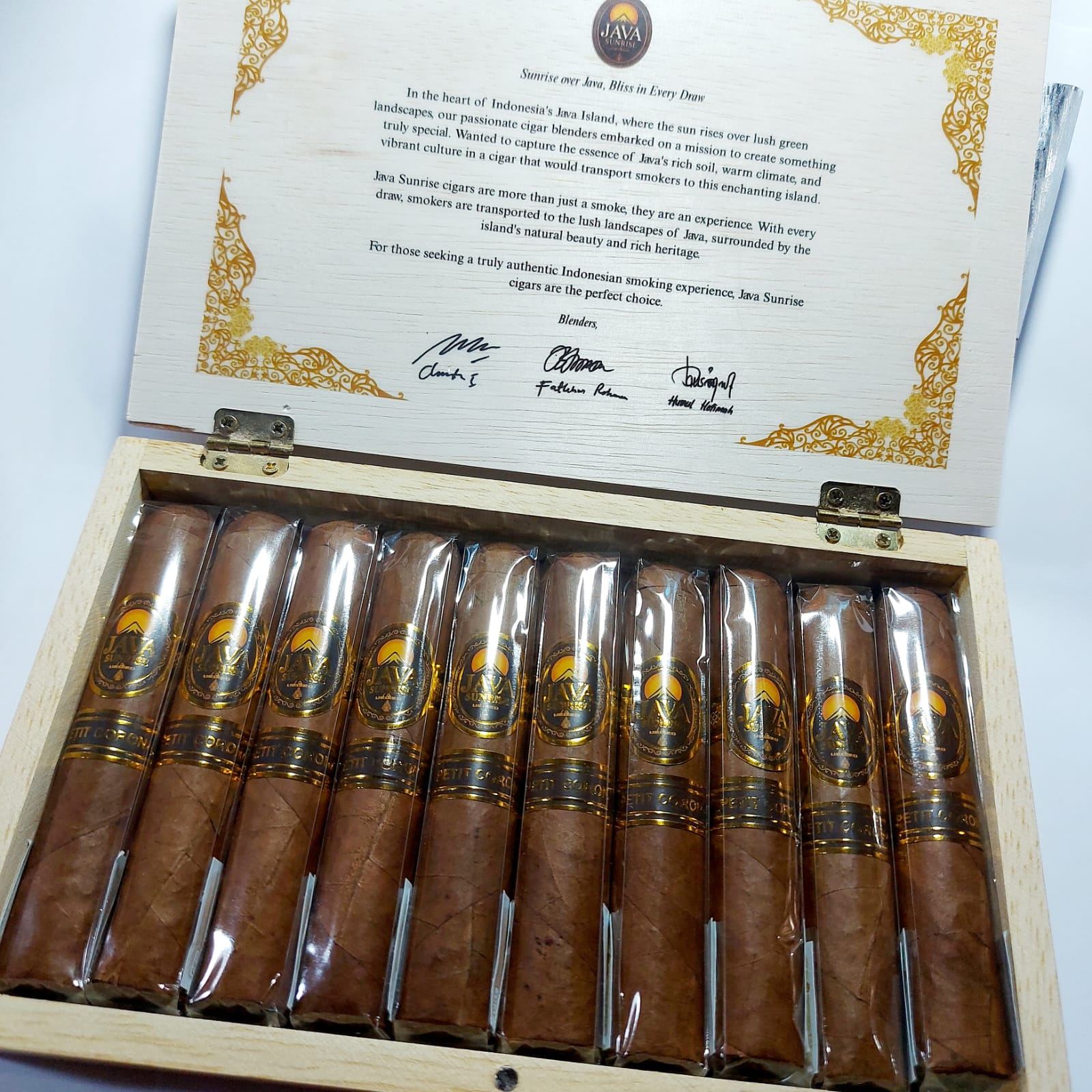 Java Sunrise Petit Corona (Box isi 10) Cerutu Indonesia Premium